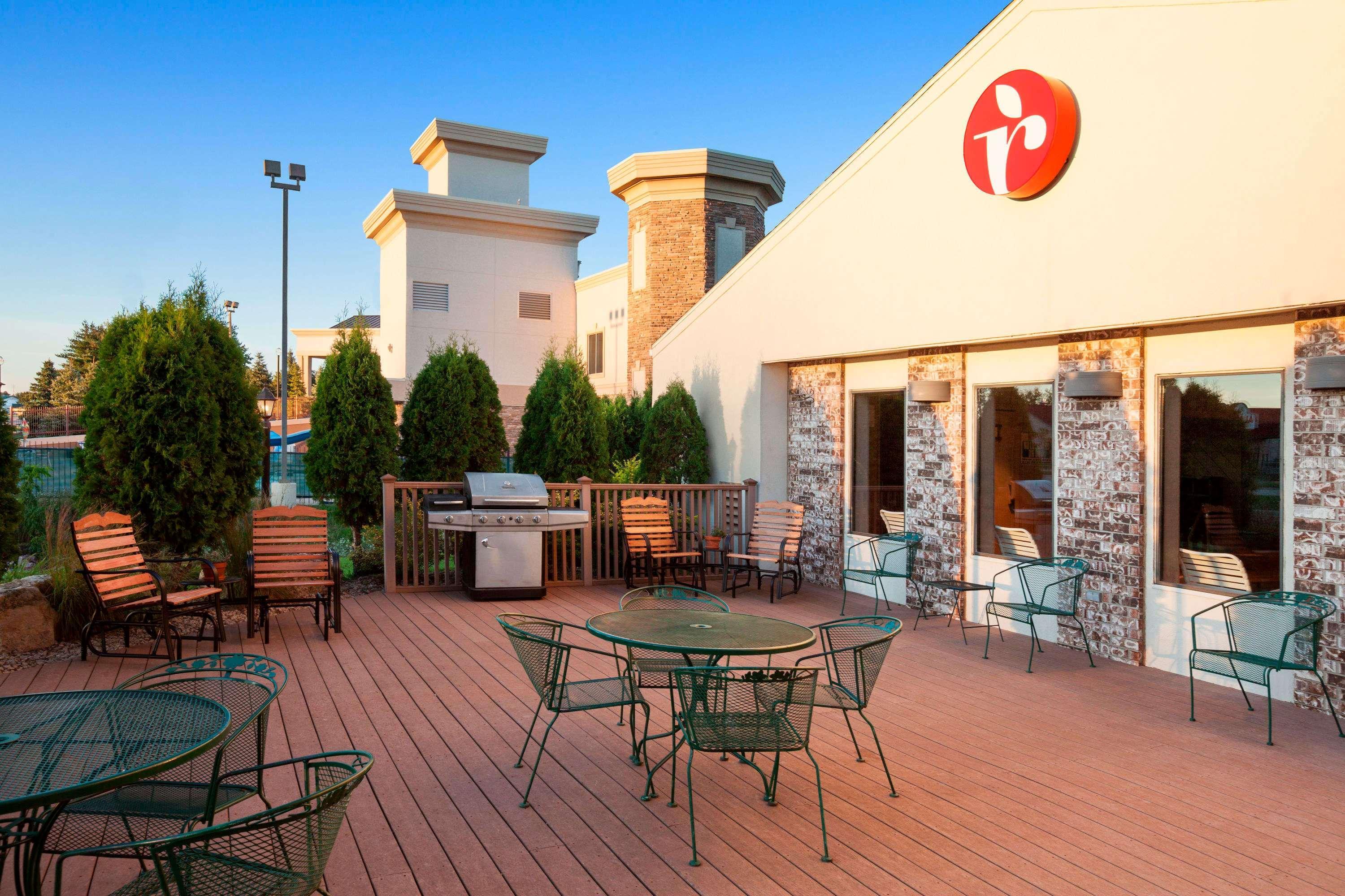 Ramada By Wyndham Wisconsin Dells I-90 Hotel Luaran gambar